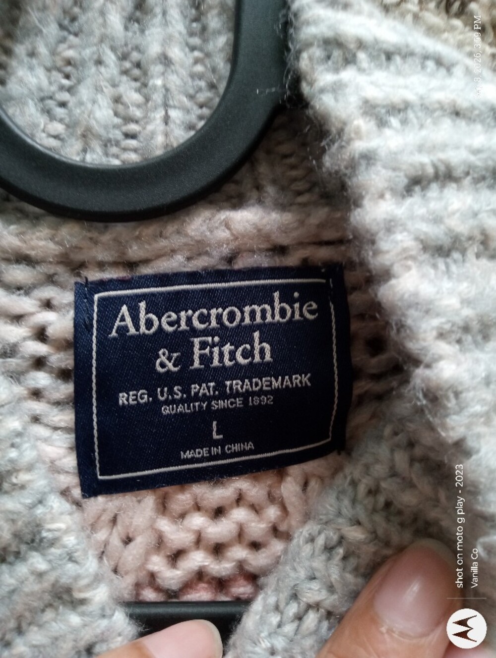 Abercrombie and Fitch Knit Ombre Yoke Sweater Maroon Pink Large - Picture 4 of 9